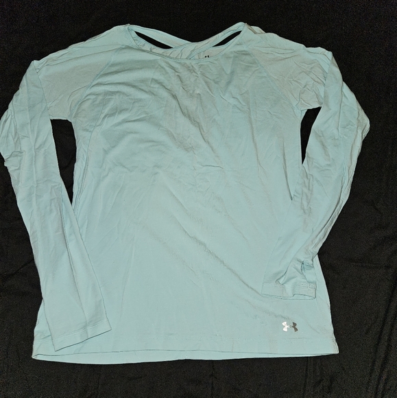 3 Under Armour Tops - Picture 8 of 10